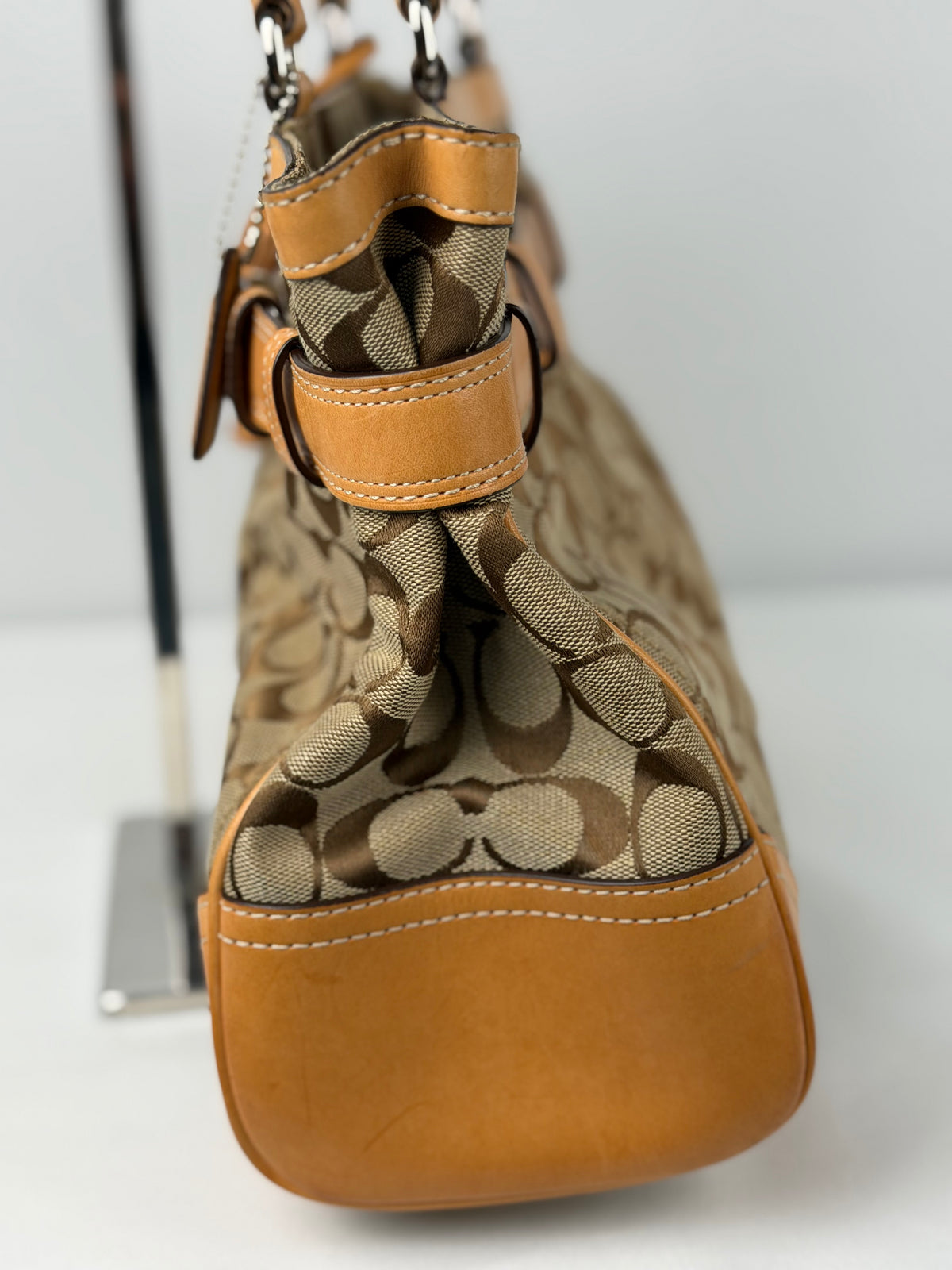 Coach 8K07 Hampton Clip Signature Brown Monogram Shoulder Bag Tan Leather Trim with dustbag