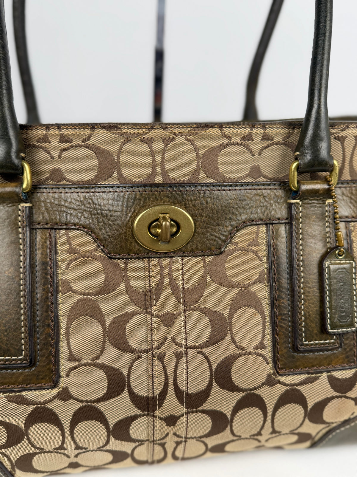 Coach 11063 Hampton Turnlock Signature Brown Shoulder Bag Leather Trim