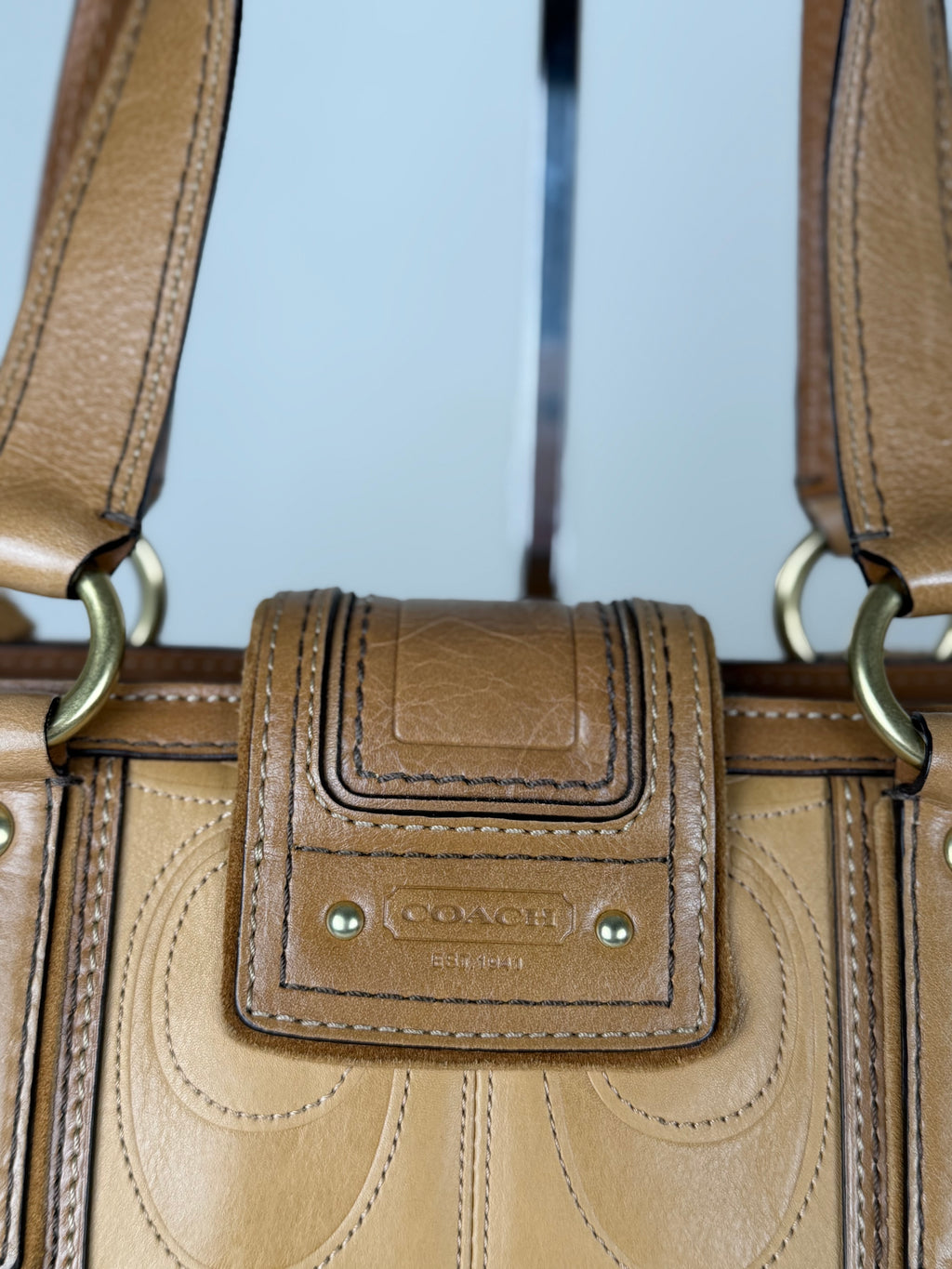 Coach 11330 Hampton Turnlock Flap Brown/Tan Leather Shoulder Bag