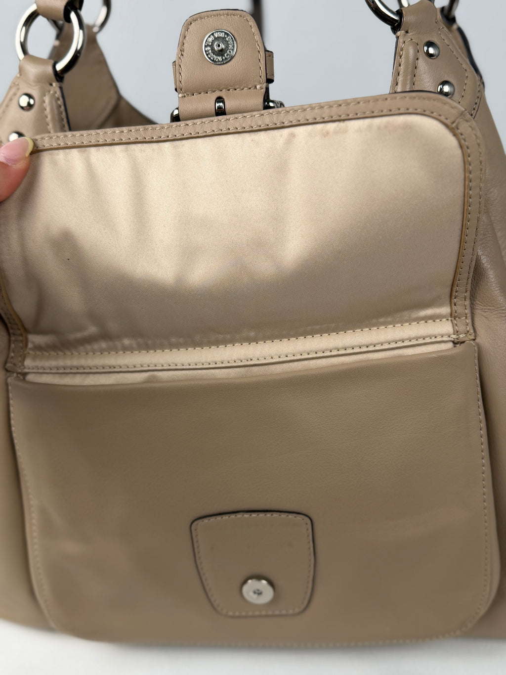 Coach F24686 Soho Beige Leather Shoulder Bag