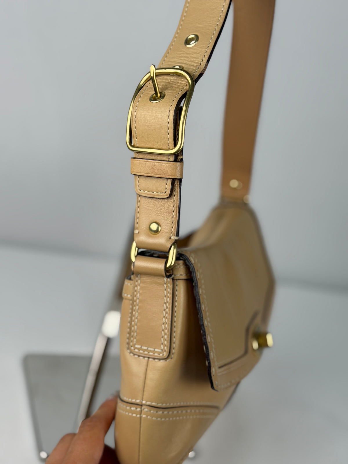 Coach 11542 Turnlock Brown/Tan Leather Shoulder bag