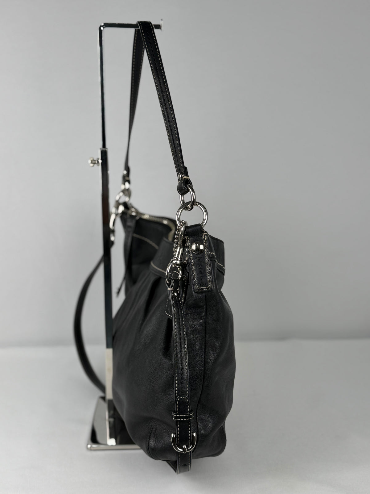 Coach F13764 Black Leather Shoulder Bag