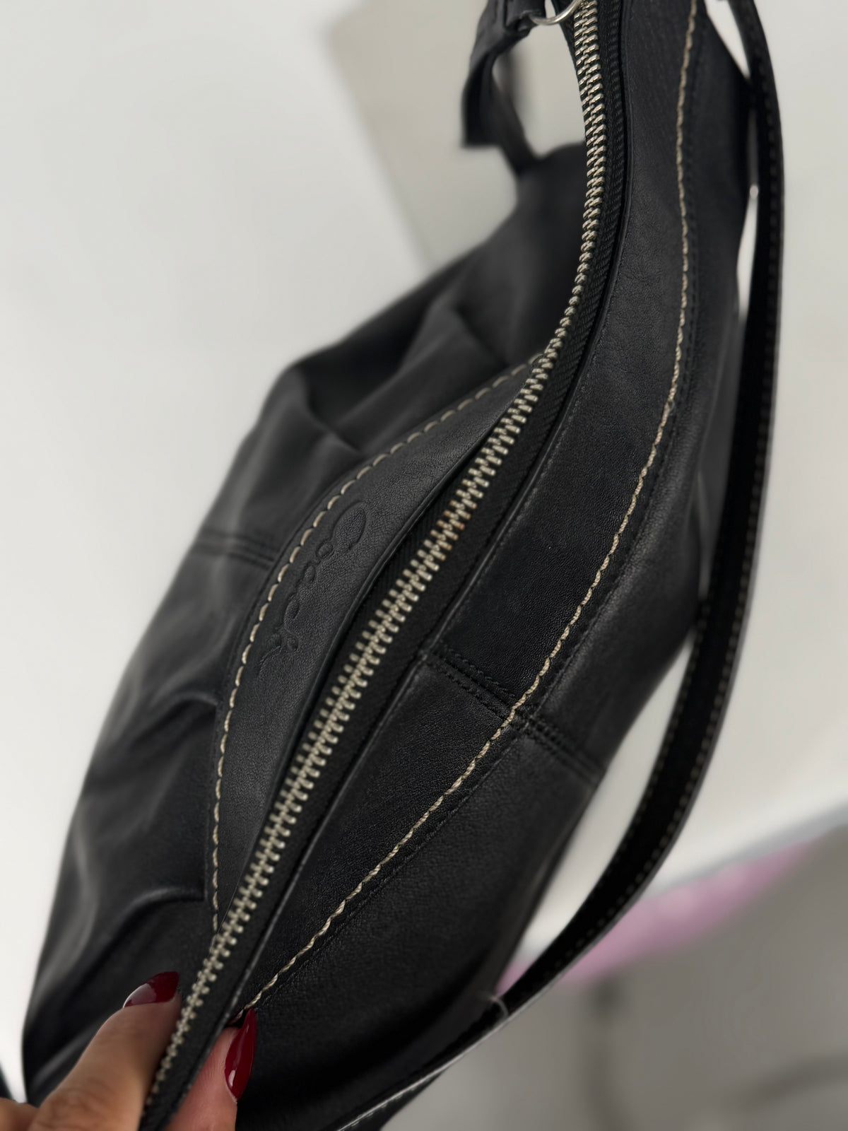 Coach F13764 Black Leather Shoulder Bag