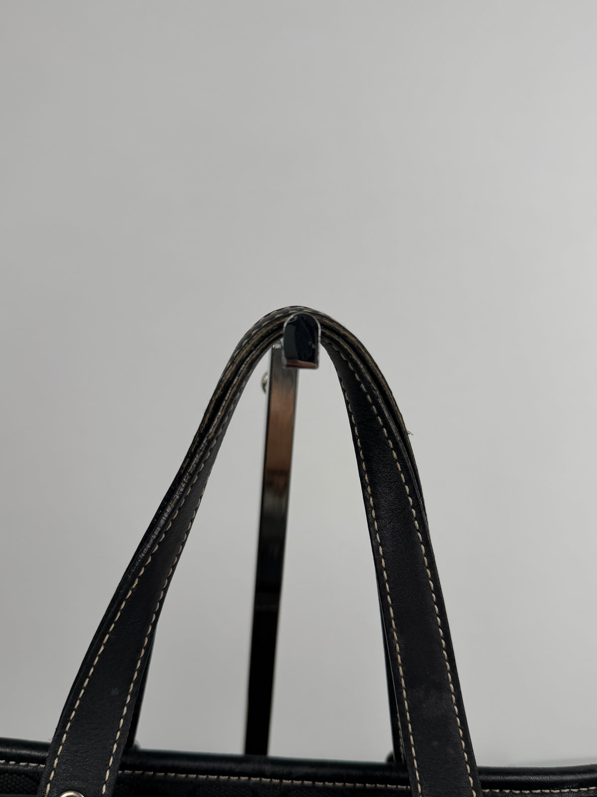 Coach 6043 Signature Small Black Hand Bag Leather Trim
