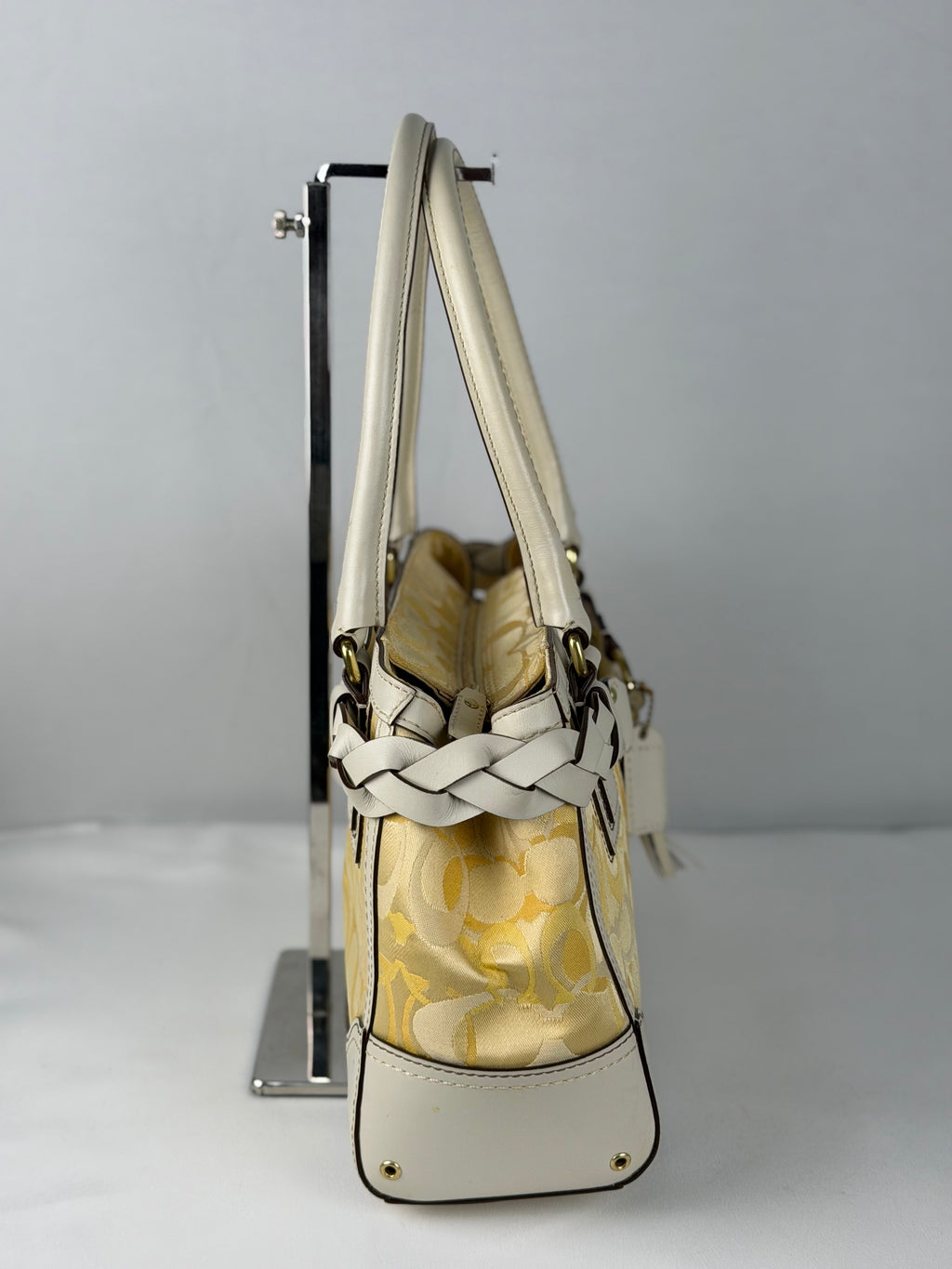 Coach 10785 Hampton Clip Op Art Yellow Monogram White Leather Trim Shoulder Bag