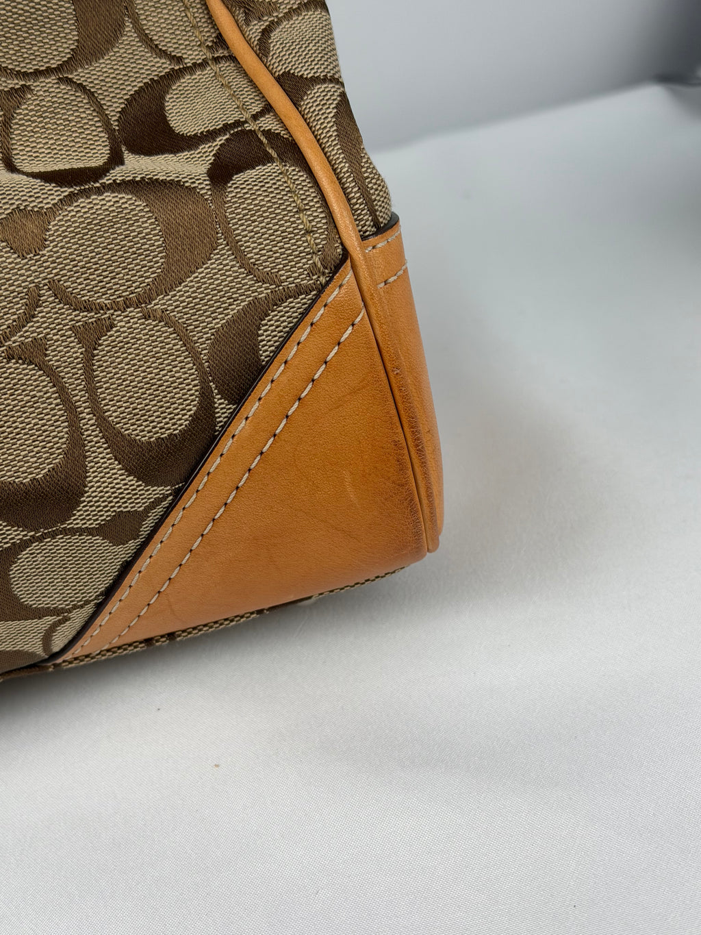 Coach 8K07 Hampton Clip Signature Brown Monogram Shoulder Bag Tan Leather Trim with dustbag