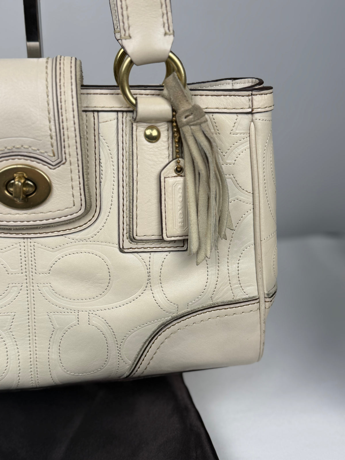 Coach 11330 Hampton Turnlock Flap White Leather C Embossed Shoulder Bag
