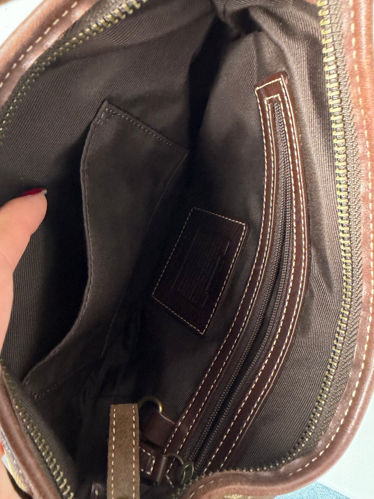 Coach RARE 7057 Hobo Signature Shoulder Bag Gold Embellishments Brown Suede Trim