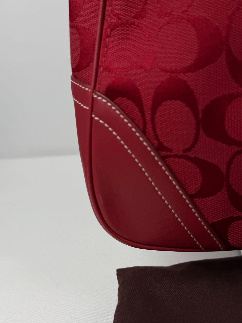 Rare Coach 8K03 Hampton Clip Red Monogram Shoulder Bag Leather Trim