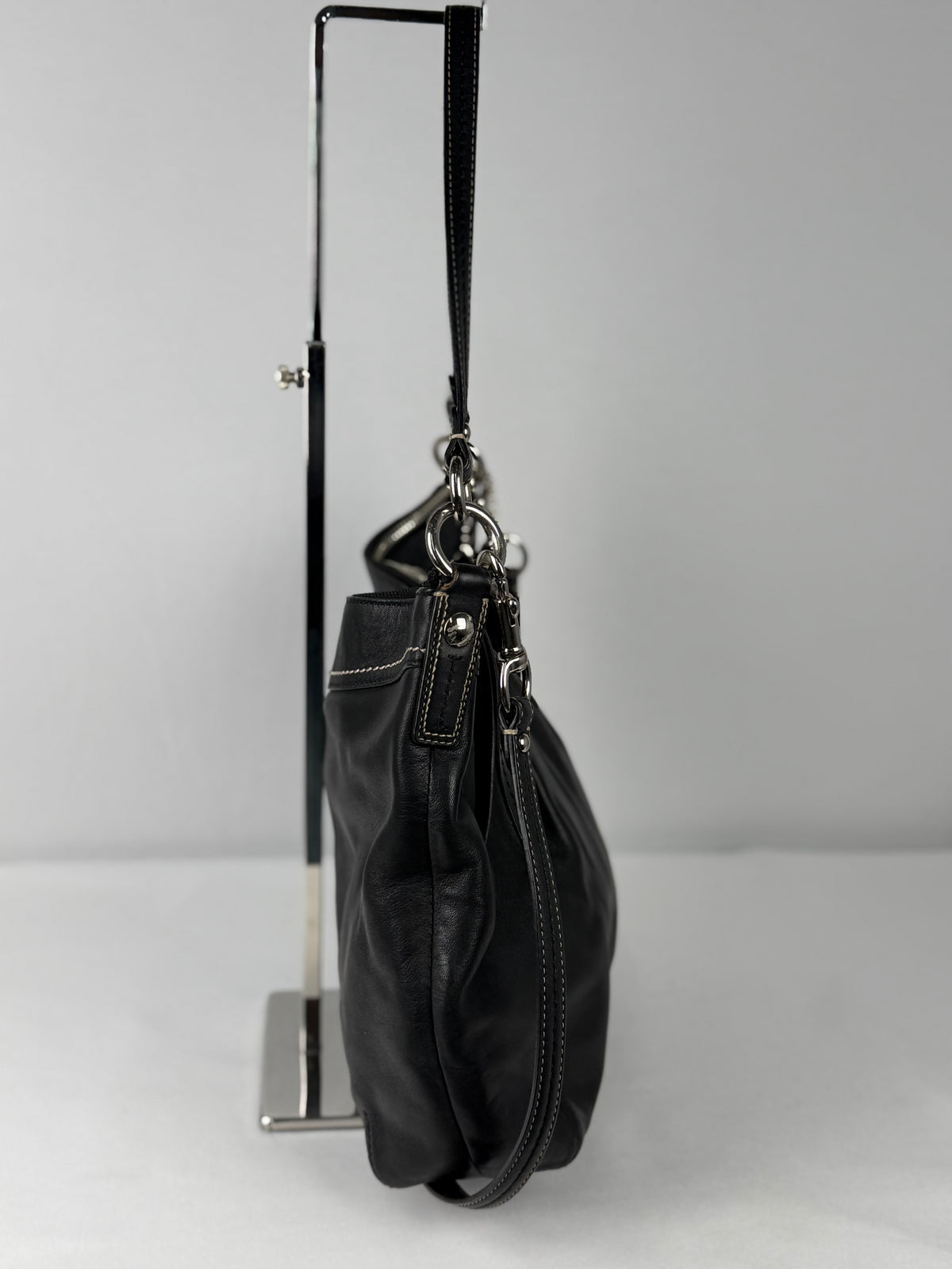 Coach F13764 Black Leather Shoulder Bag