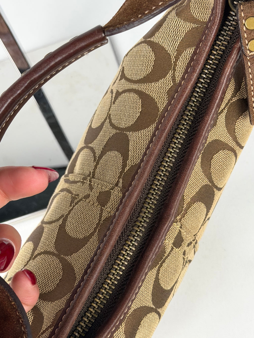 Coach RARE 7057 Hobo Signature Shoulder Bag Gold Embellishments Brown Suede Trim