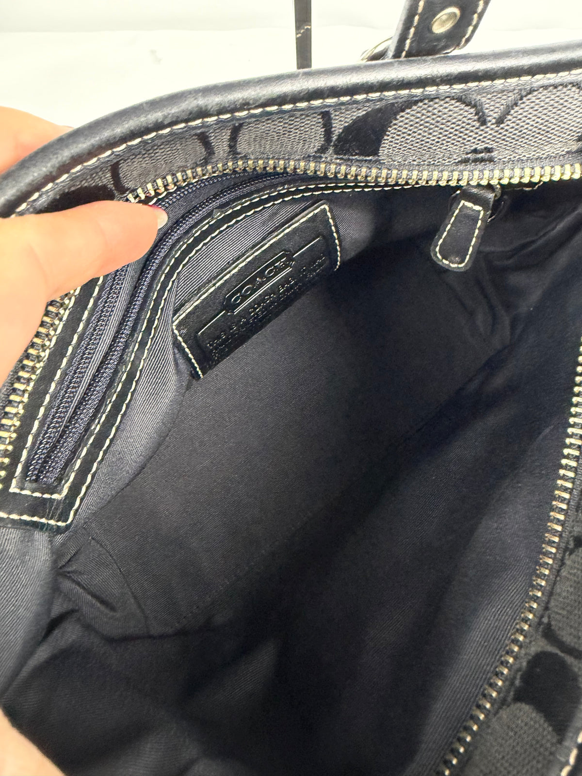 Coach 6043 Signature Small Black Hand Bag Leather Trim