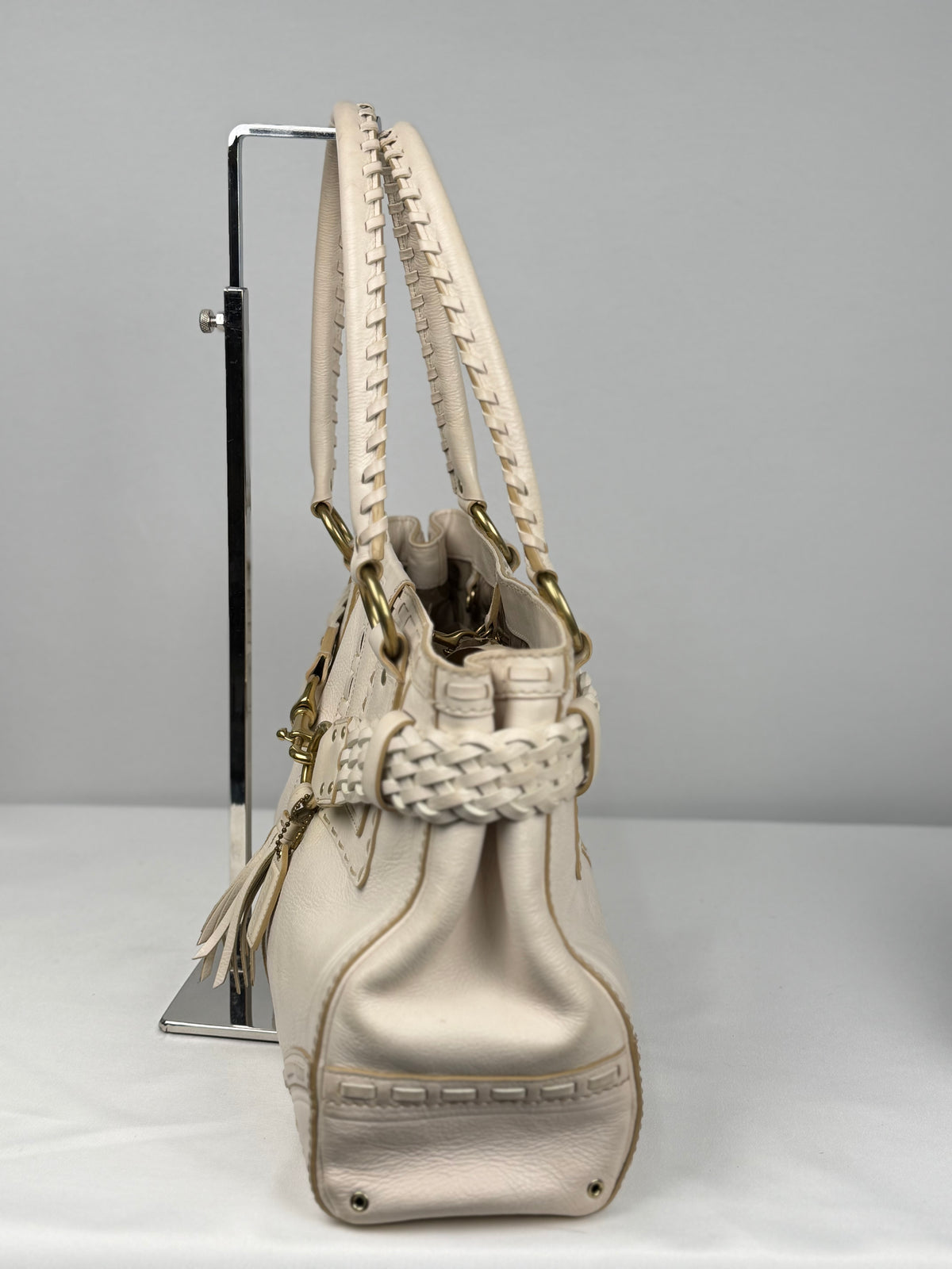 Coach 9290 Hampton Clip White Leather Shoulder Bag Braided Detailing