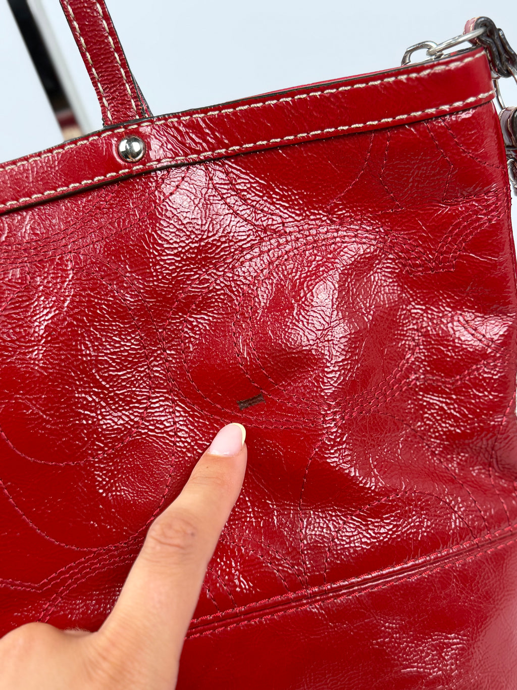 Coach F15142 Red Patent Leather Signature Shoulder Bag