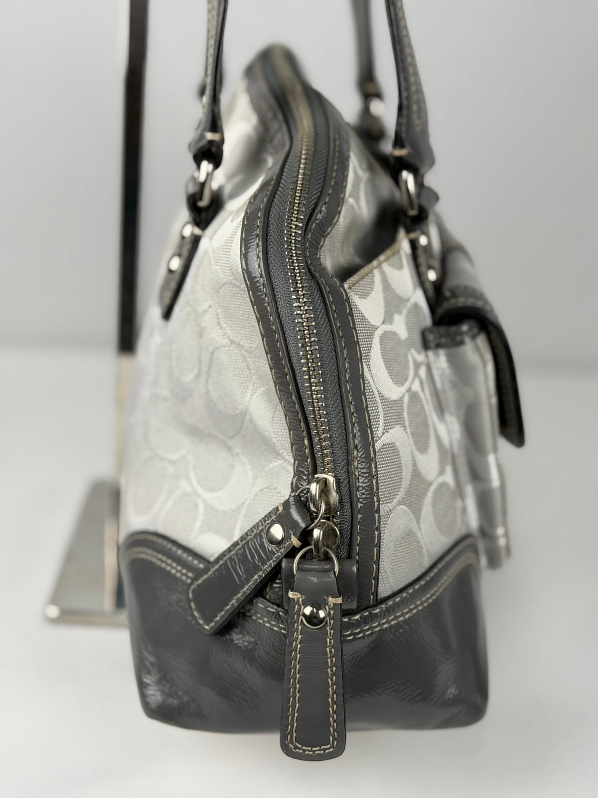 Coach F13977 Hampton Turnlock Signature Grey Monogram Dome Shoulder Bag Leather Trim