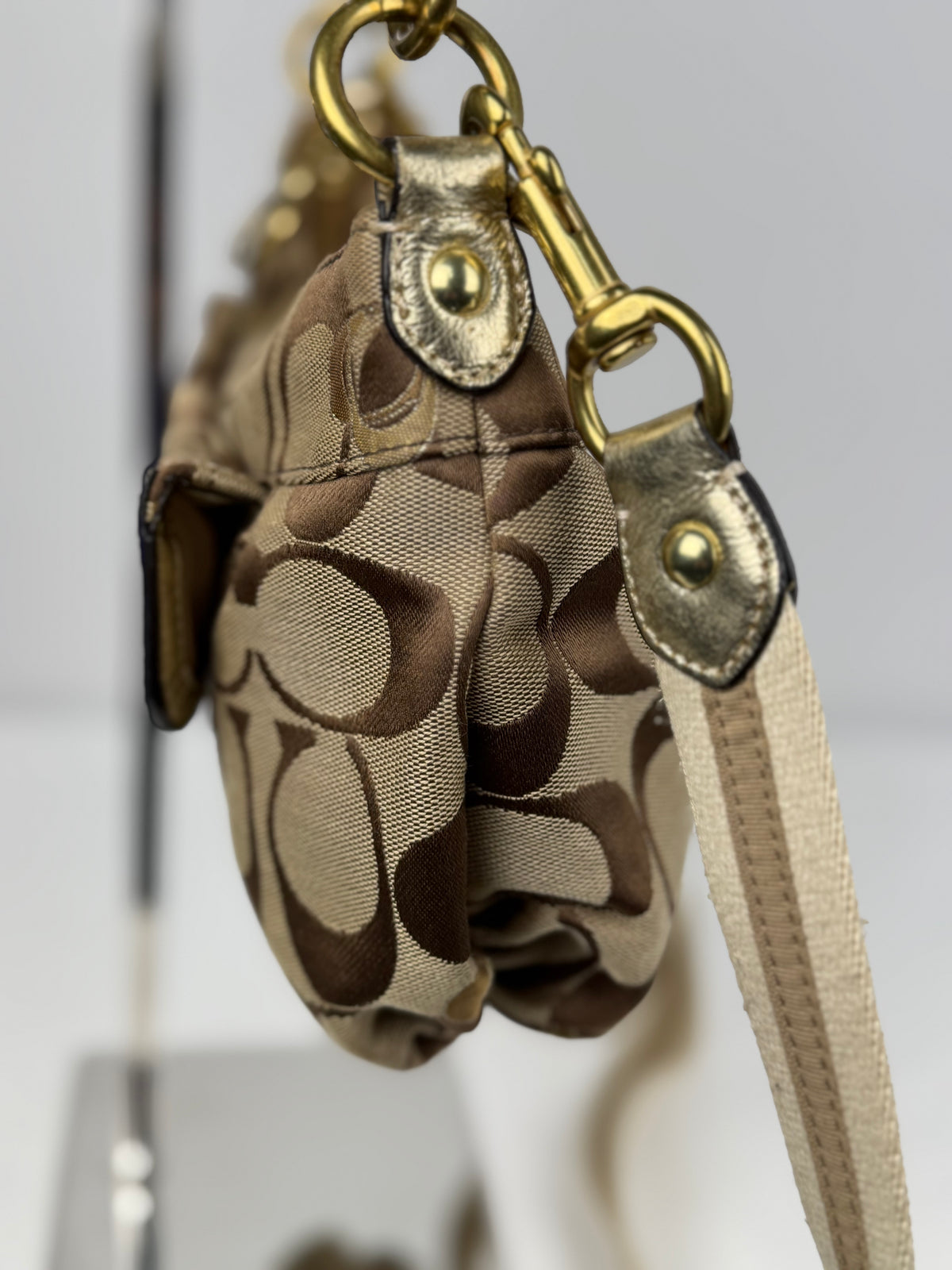 Coach F18756 Signature Brown Turnlock Shoulder Bag Leather Trim