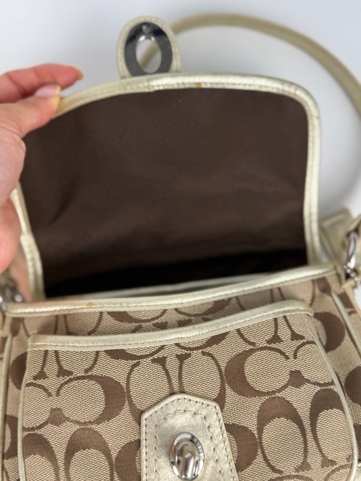 Coach F14282 Signature Turnlock Brown Shoulder Bag Gold Leather Trim
