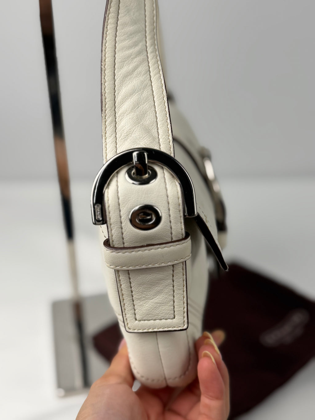 Coach 8A05 Soho White Leather Shoulder Bag