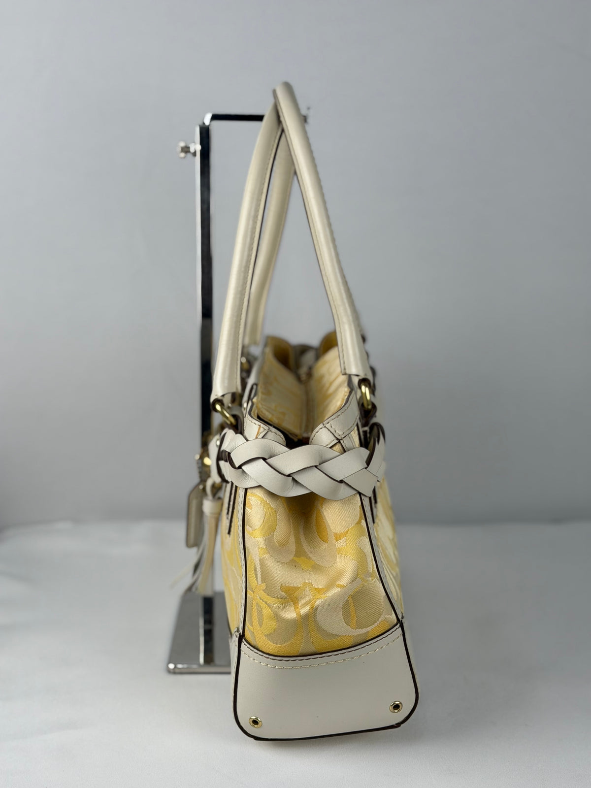 Coach 10785 Hampton Clip Op Art Yellow Monogram White Leather Trim Shoulder Bag