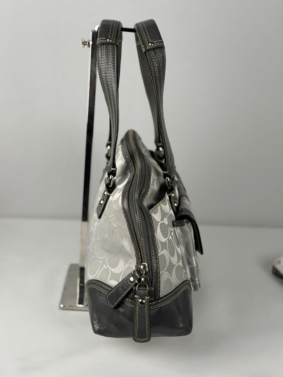 Coach F13977 Hampton Turnlock Signature Grey Monogram Dome Shoulder Bag Leather Trim