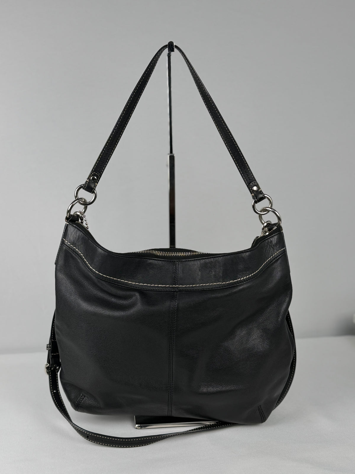 Coach F13764 Black Leather Shoulder Bag