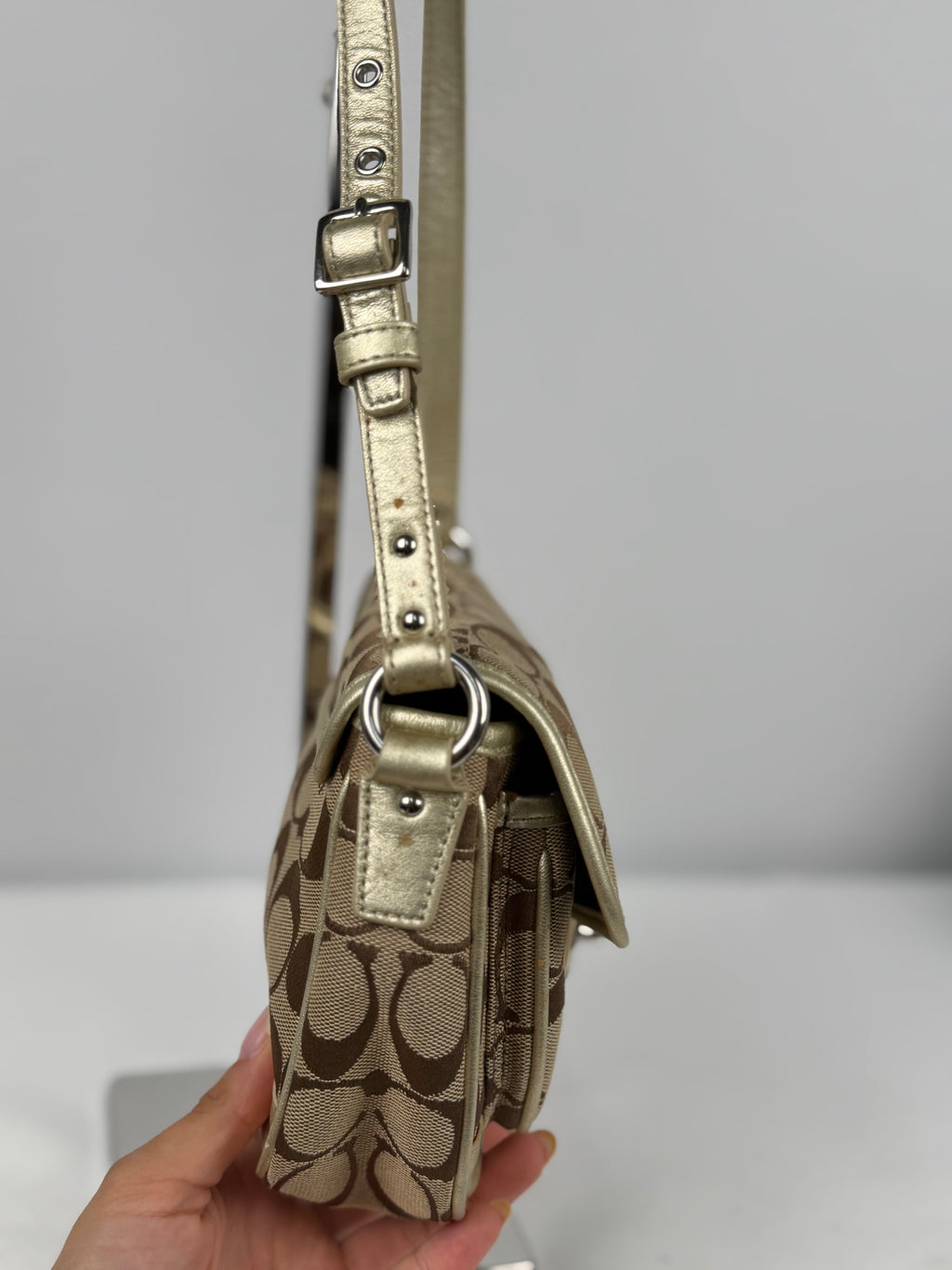Coach F14282 Signature Turnlock Brown Shoulder Bag Gold Leather Trim