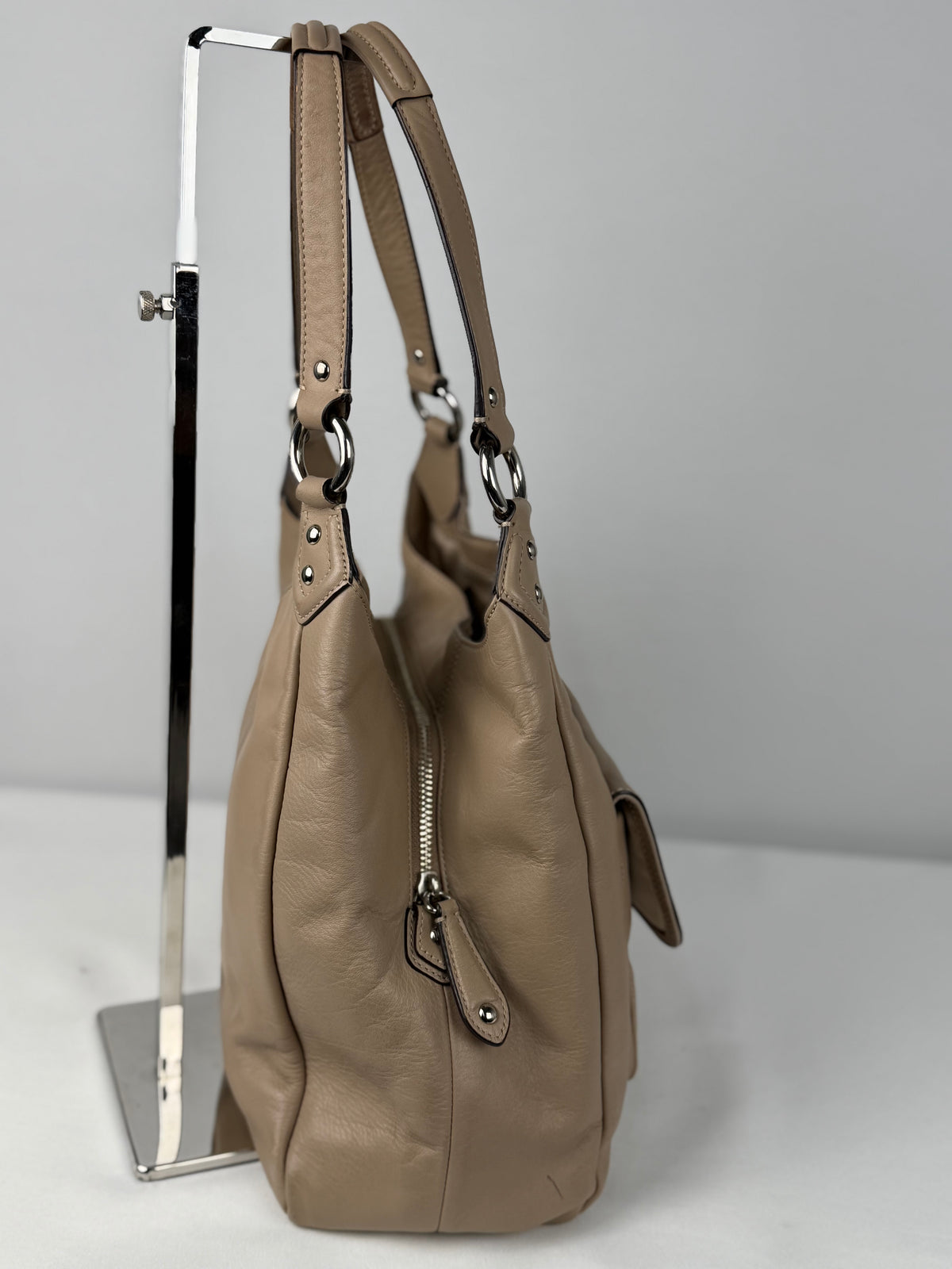 Coach F24686 Soho Beige Leather Shoulder Bag