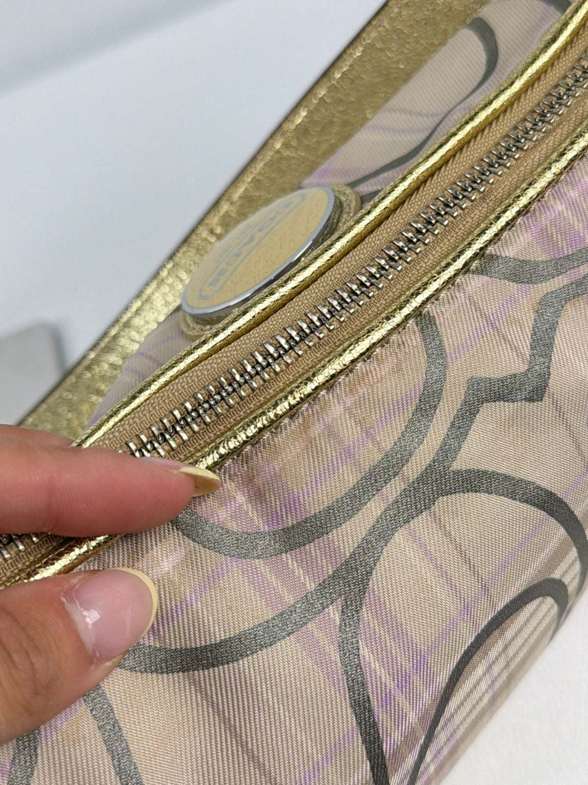 Coach F17210 Signature Purple/Beige Check Pattern Shoulder Bag Gold Leather Trim