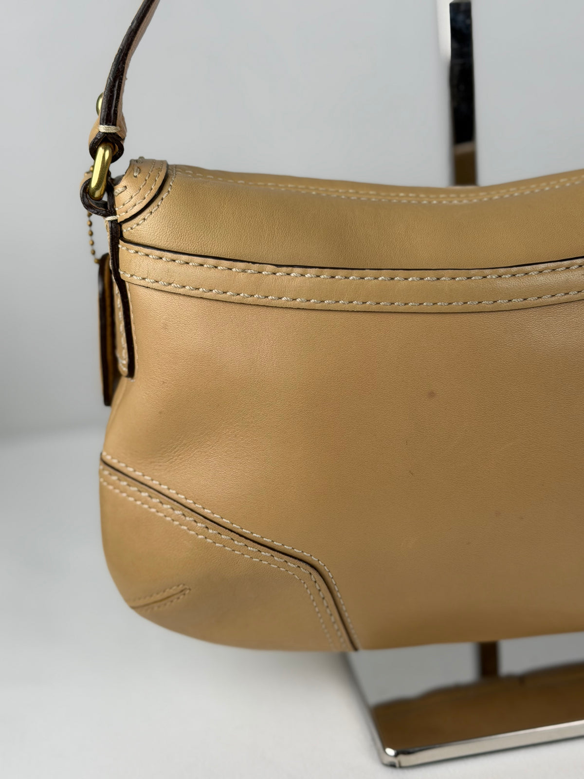Coach 11542 Turnlock Brown/Tan Leather Shoulder bag