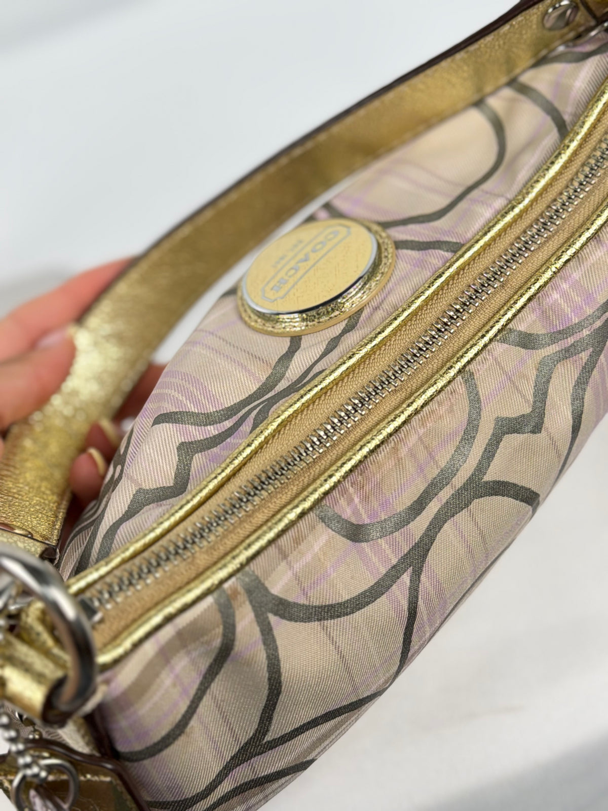 Coach F17210 Signature Purple/Beige Check Pattern Shoulder Bag Gold Leather Trim