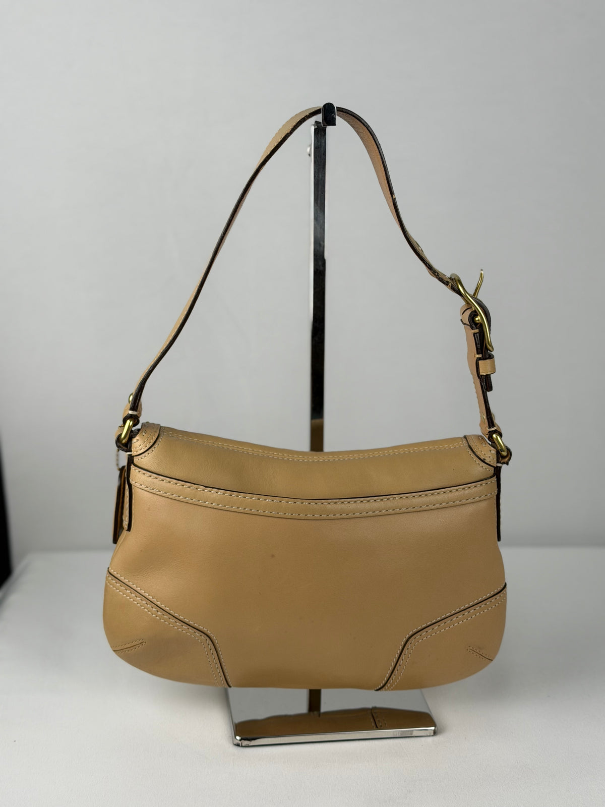 Coach 11542 Turnlock Brown/Tan Leather Shoulder bag